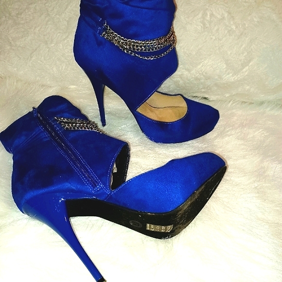 Michael Antonio Shoes - 💙Michael Antonio Blue Suede Platforms Boot/Heel size 10